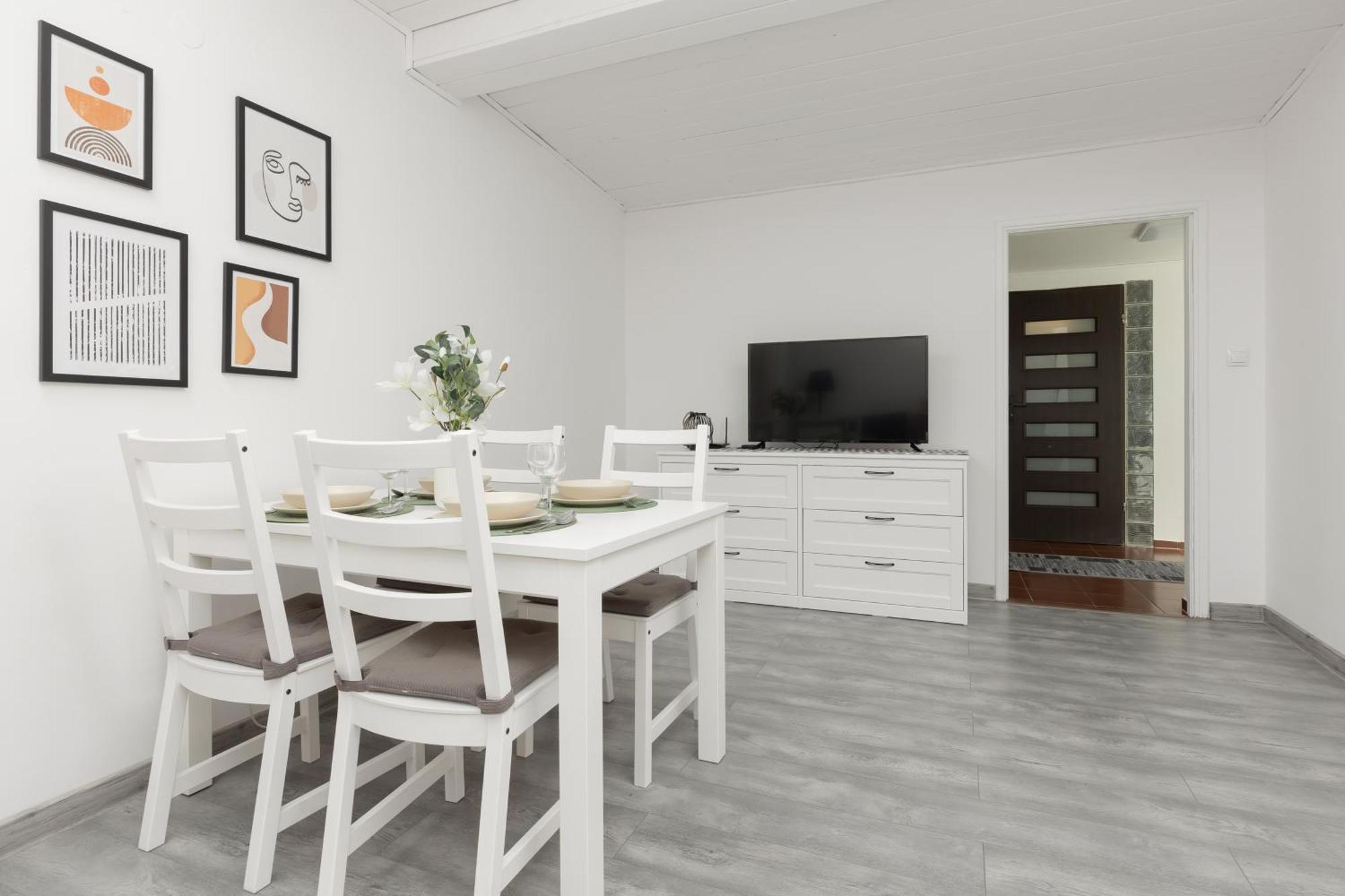 Metro Plac Wilsona Apartments Mickiewicza By Noclegi Renters Βαρσοβία Εξωτερικό φωτογραφία